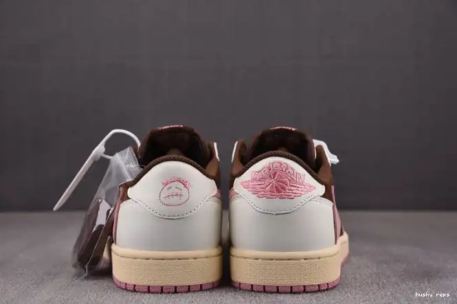 Cheap Husky Low OG x SP AJ Travis 1 Scott DZ4137-206 0507